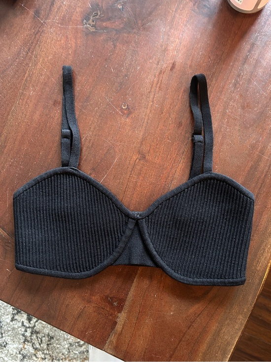 Babaton Tops - Babaton Sculpt Knit Bra Top • size small